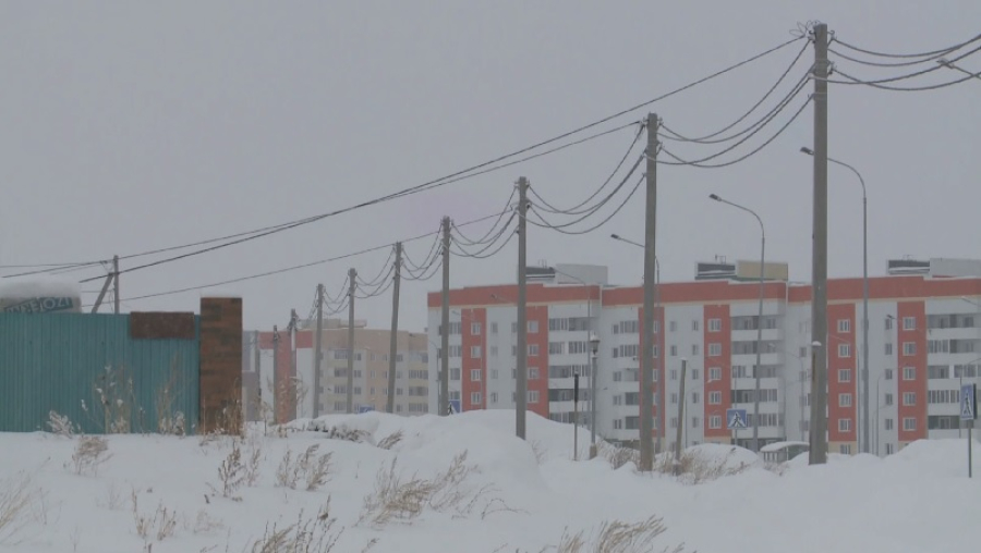 Электросети тянут к новым микрорайонам Усть-Каменогорска